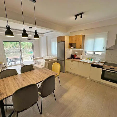 Maison Riviere Vilă Kalligoni