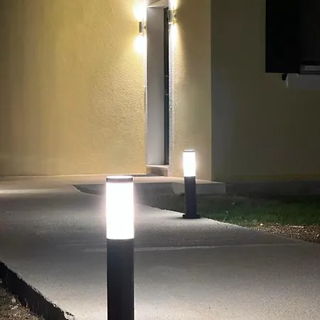 Vilă Maison Riviere *